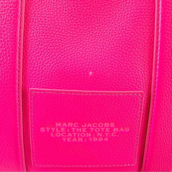 Marc Jacobs Hot Pink Leather Medium Tote Bag & Matching Mini Bag Wallet Set - Picture 12 of 12